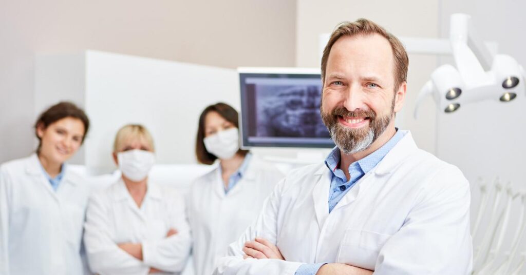 Cursus endodontologie schilder techniek voor tandartsen met microscopische precisie