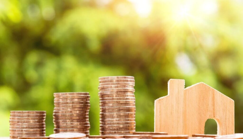 Illustratie met tips voor hypotheek aanvragen als ZZP'er, inclusief financiële planning en documentatie.