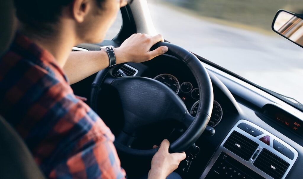 Medische rijbewijskeuring: beoordeling van gezondheid en rijvaardigheid voor verkeersveiligheid