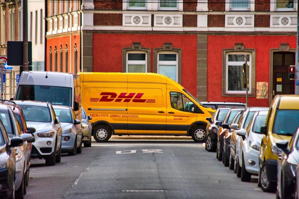 DHL verzendservices met geavanceerde track-and-trace systeem en duurzame logistieke oplossingen voor efficiënte en betrouwbar