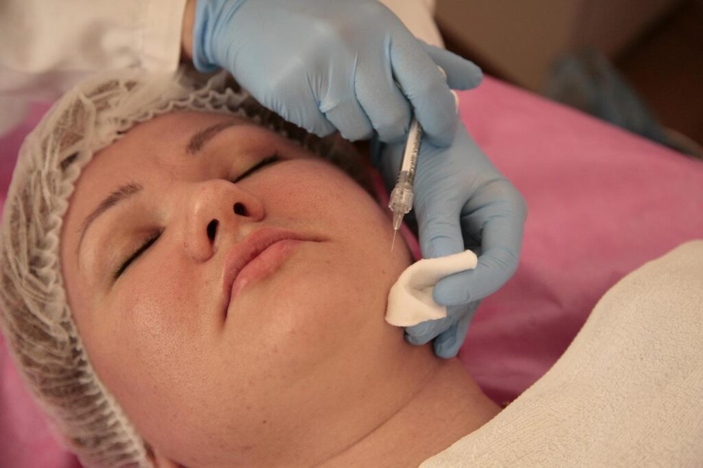 Dermatologische expertise in huidverzorging en behandeling met geavanceerde technologieën en gepersonaliseerde oplossingen