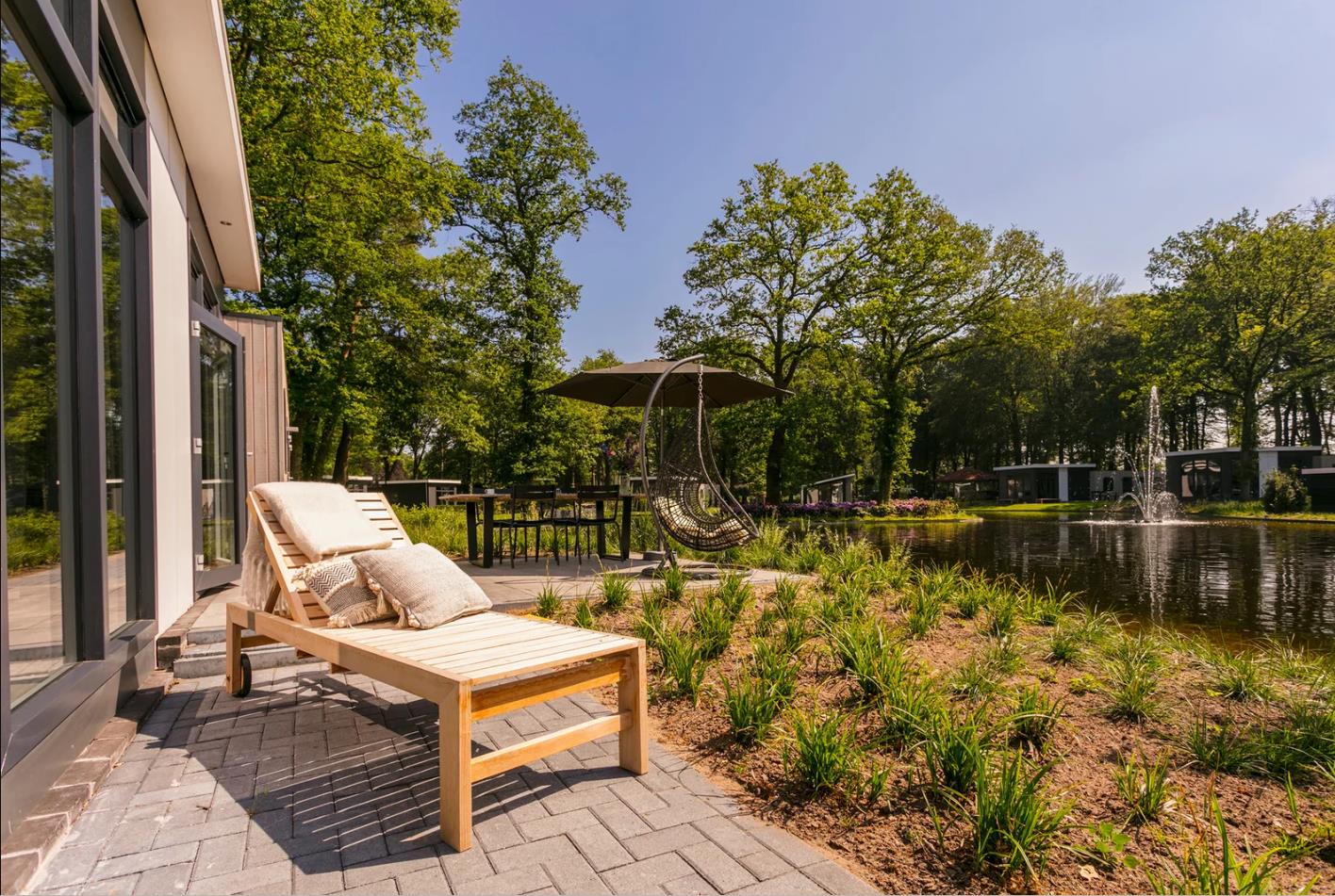 Droom vakantiewoning met uitzicht - investeren in recreatieproperty en rendement via Koopjevakantiewoning.nl